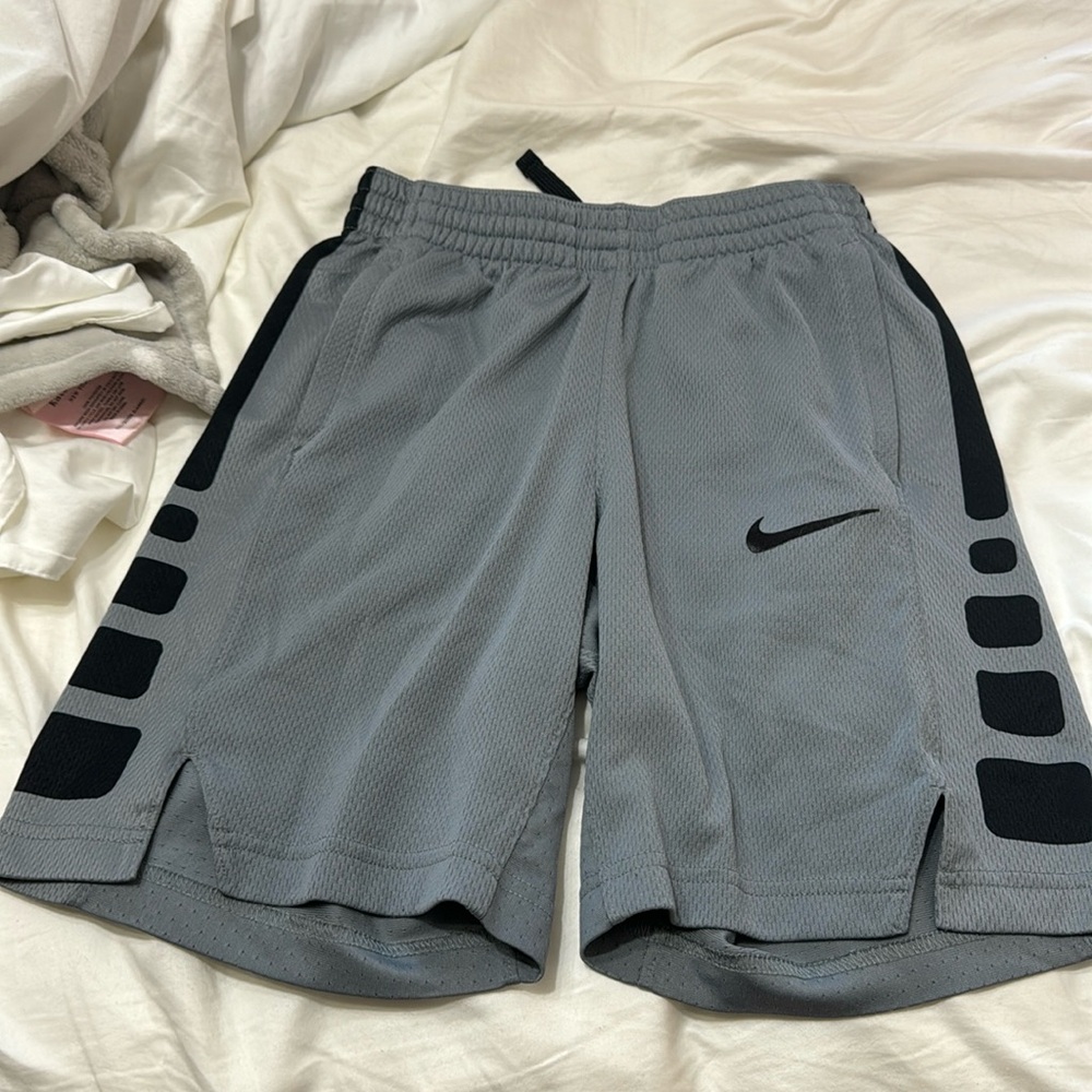 Nike elite basketball shorts